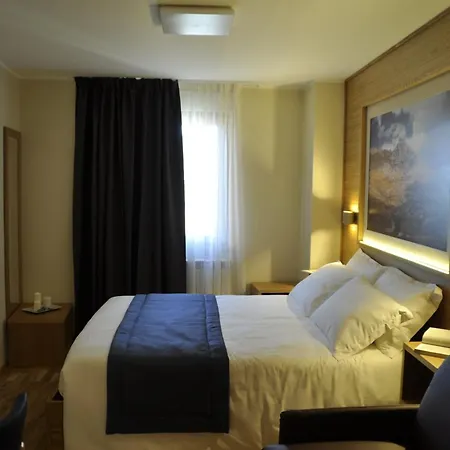 Miramonti Hotell Castel del Monte (Abruzzo)