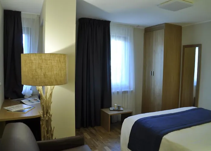 Отель Miramonti Кастель-дель-Монте