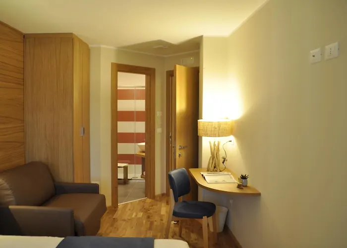 Отель Miramonti 3*